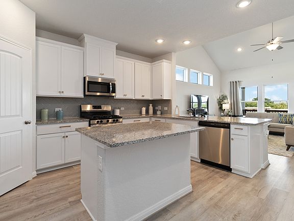 Hunters Ranch Model - Polk - Kitchen