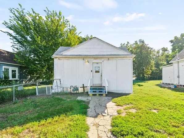 2609 N 8th St, Kansas City, KS 66101