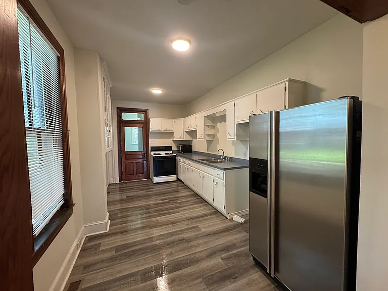 210 N Albemarle St #1 — Photo 7
