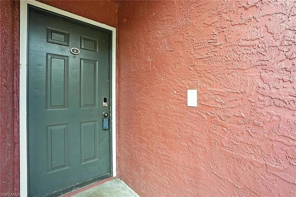 2 bed, 2.0 bath, 1088 sqft, $1,800 — Photo 3