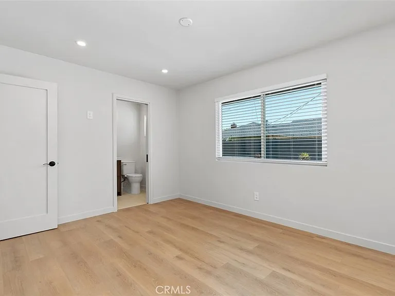 15881 Pilgrim Cir — Photo 17