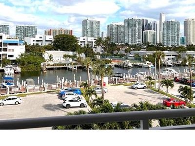 400 Kings Point Dr APT 424, Sunny Isles Beach, FL, 33160