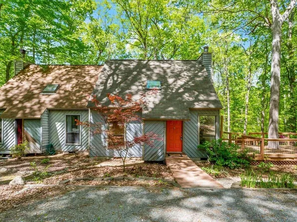 158 Poplar St #A, Chapel Hill, NC 27516