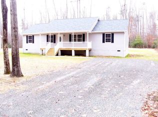 6181 Glenns Rd, Gloucester, VA 23061