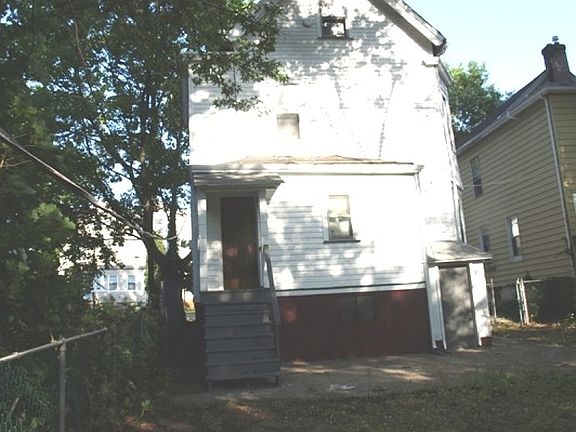 2nd image of 181 N Maple Ave