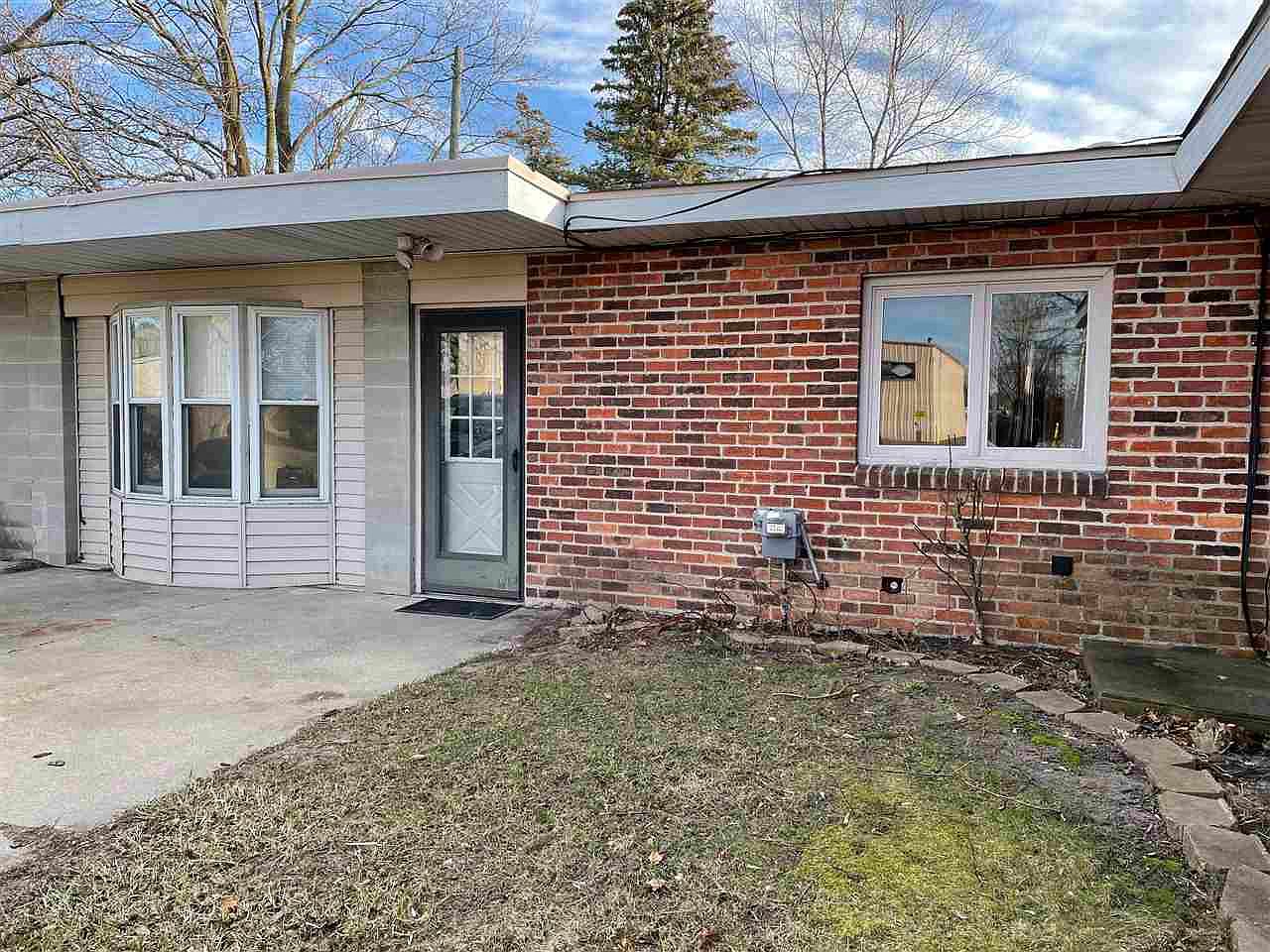 4767 S Three Mile Rd, Bay City, MI 48706 Zillow