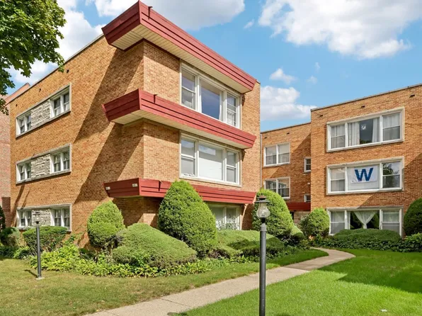 8033 Kenton Ave APT 2E, Skokie, IL 60076