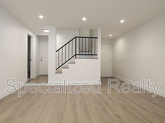 3rd image of 9603 Van Nuys Blvd Unit B