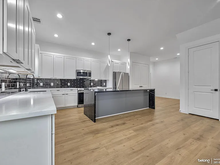 3402 Nathaniel Brown St #B — Photo 8