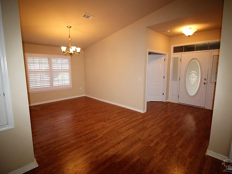 4479 Winona Ln — Photo 2