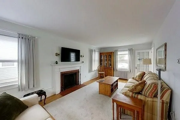 94 Eustis Ave — Photo 5
