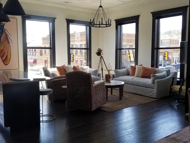 2 bed, 2.0 bath, 1600 sqft, $2,500 — Photo 75