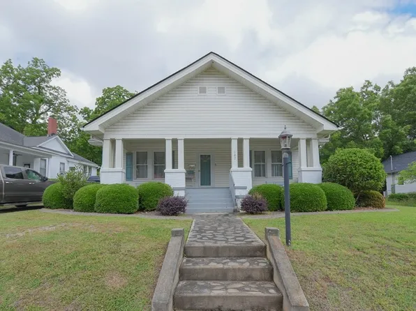 102 Wardlaw St, Abbeville, SC 29620