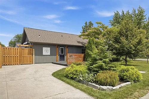 395 Brighton Rd Photo 1
