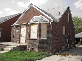 1st image of 15235 Saratoga St