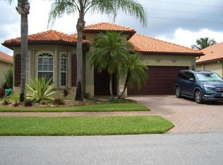 8013 Saw Palmetto Ln, Boynton Beach, FL 33436