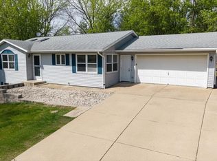 15208 W Carroll Rd, Brodhead, WI 53520