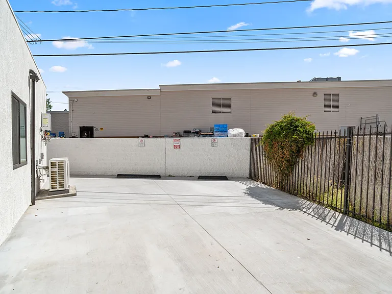 5304 Kinston Ave #B — Photo 13