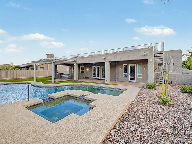 29143 N 68th Way — Photo 43