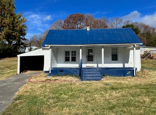 482 Long Hollow Rd, Elizabethton, TN 37643