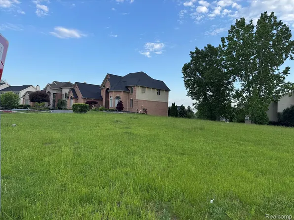 0 Apple Blossom Trl, West Bloomfield, MI 48322