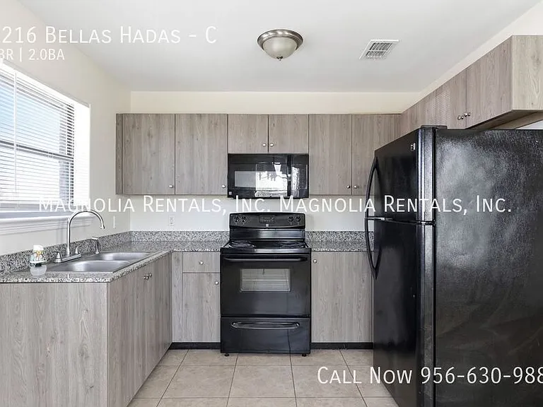 3216 Bellas Hadas #C — Photo 5