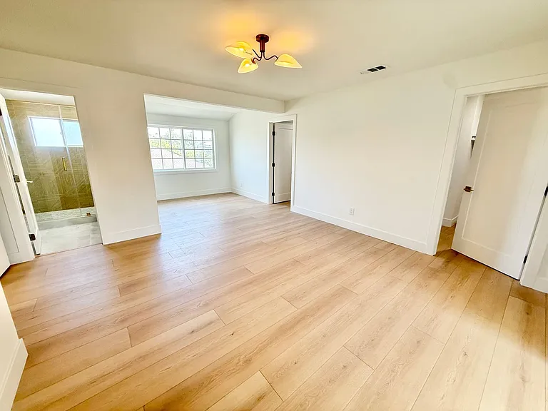 2902 E Winfield Ave — Photo 28