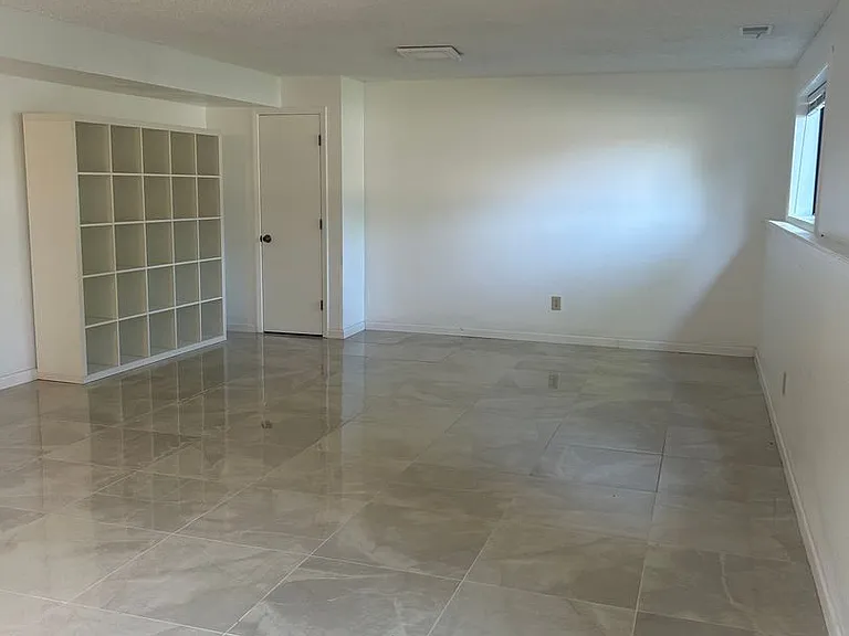 2774 Jessica Cir — Photo 29