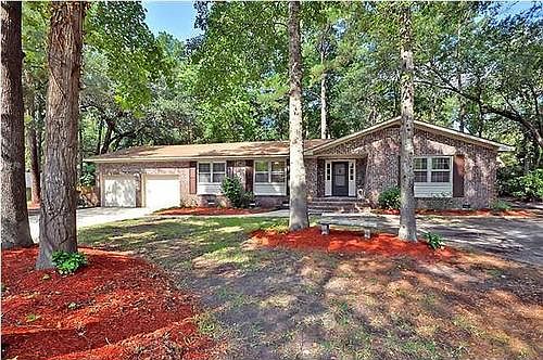 1st image of 17 Francesca Ave