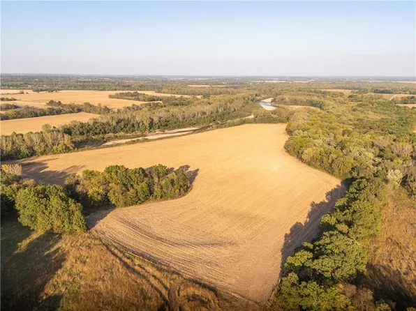 NE Berlin Rd, Pattonsburg, MO 64670