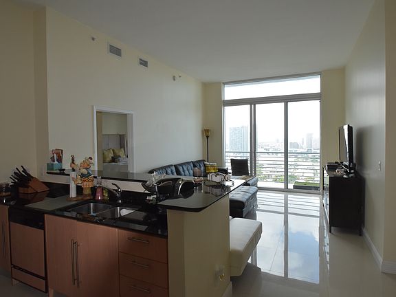 2nd image of 325 S Biscayne Boulevard Way #22