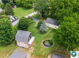 1815 Leithsville Rd, Hellertown, PA 18055