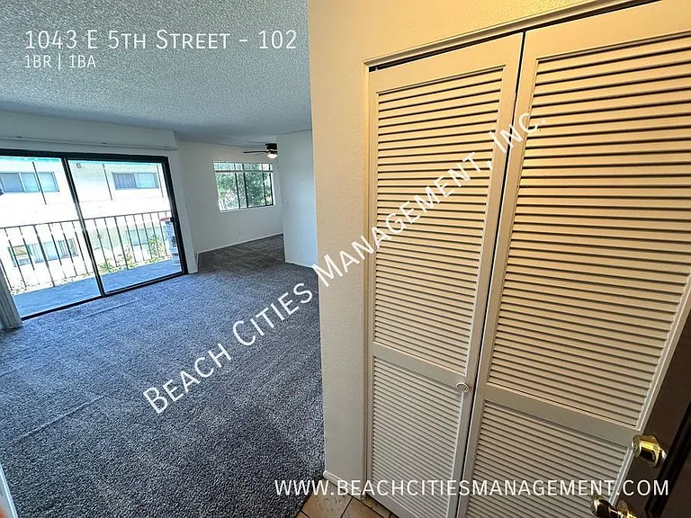 1043 E 5th St #102 — Photo 8