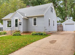 729 Juul Rd SW, Hutchinson, MN 55350