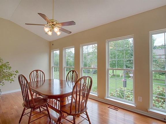 4th image of 5275 Bentwood Dr