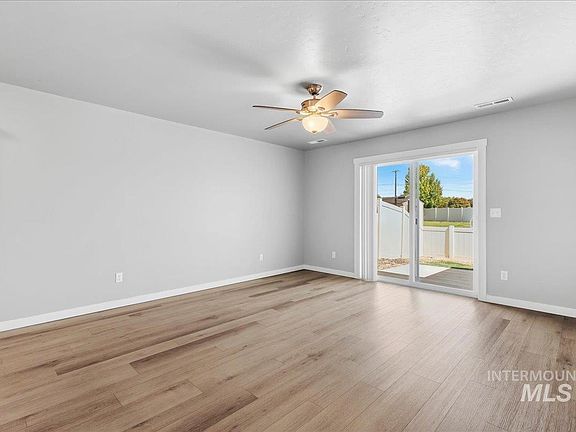 4th image of 3062 S Green Forest Way
