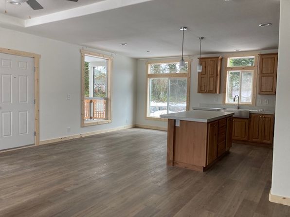 (undisclosed Address)