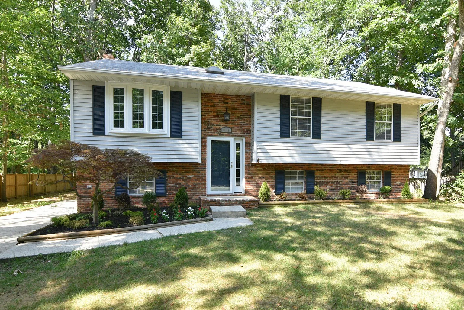 826 Dividing Rd photo 1