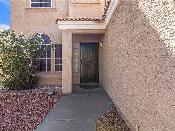 3rd image of 1408 Lilac Breeze Cir