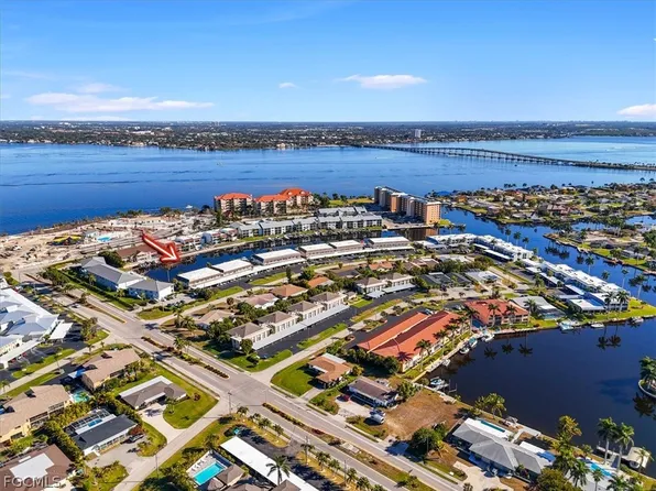 4211 SE 19th Pl APT 2B, Cape Coral, FL 33904