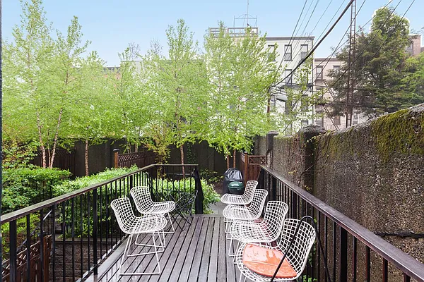 Rented by Engel and Völkers Brownstone Brooklyn | media 38