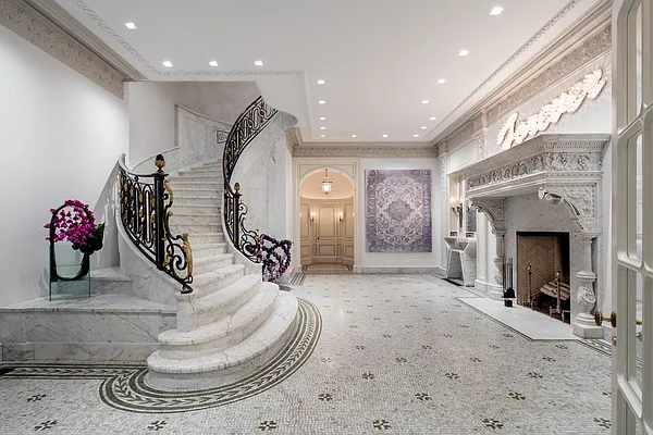 Sold by Modlin Group | media 3