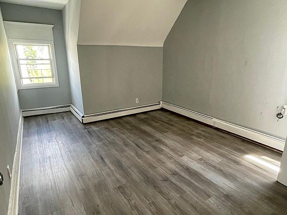 4th image of 783 S 11th St APT 3