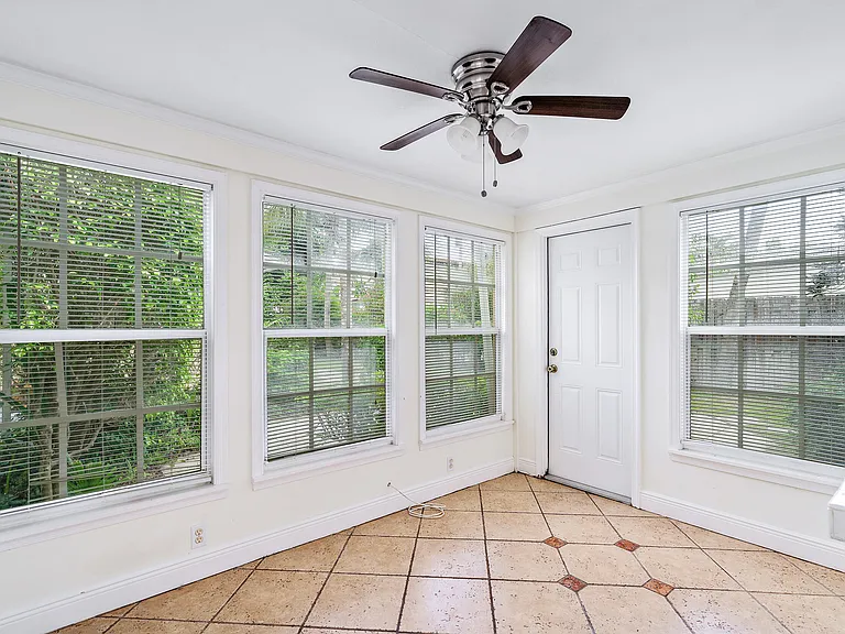 245 Cortez Rd — Photo 16