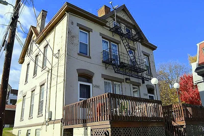 Building Photo - 2703 Euclid Ave #3