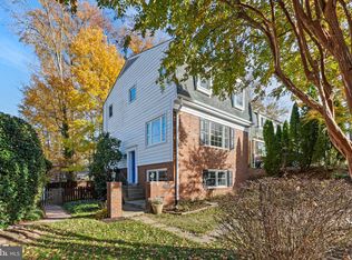 8643 Curtis Ave, Alexandria, VA 22309