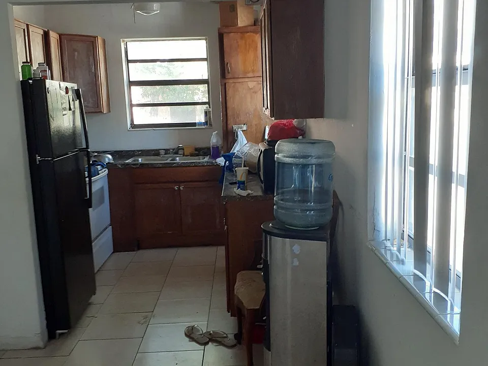 1200 Stirling Rd