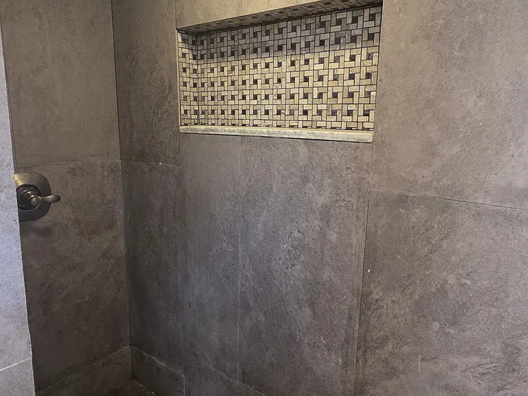 401 Norton Cir — Photo 27