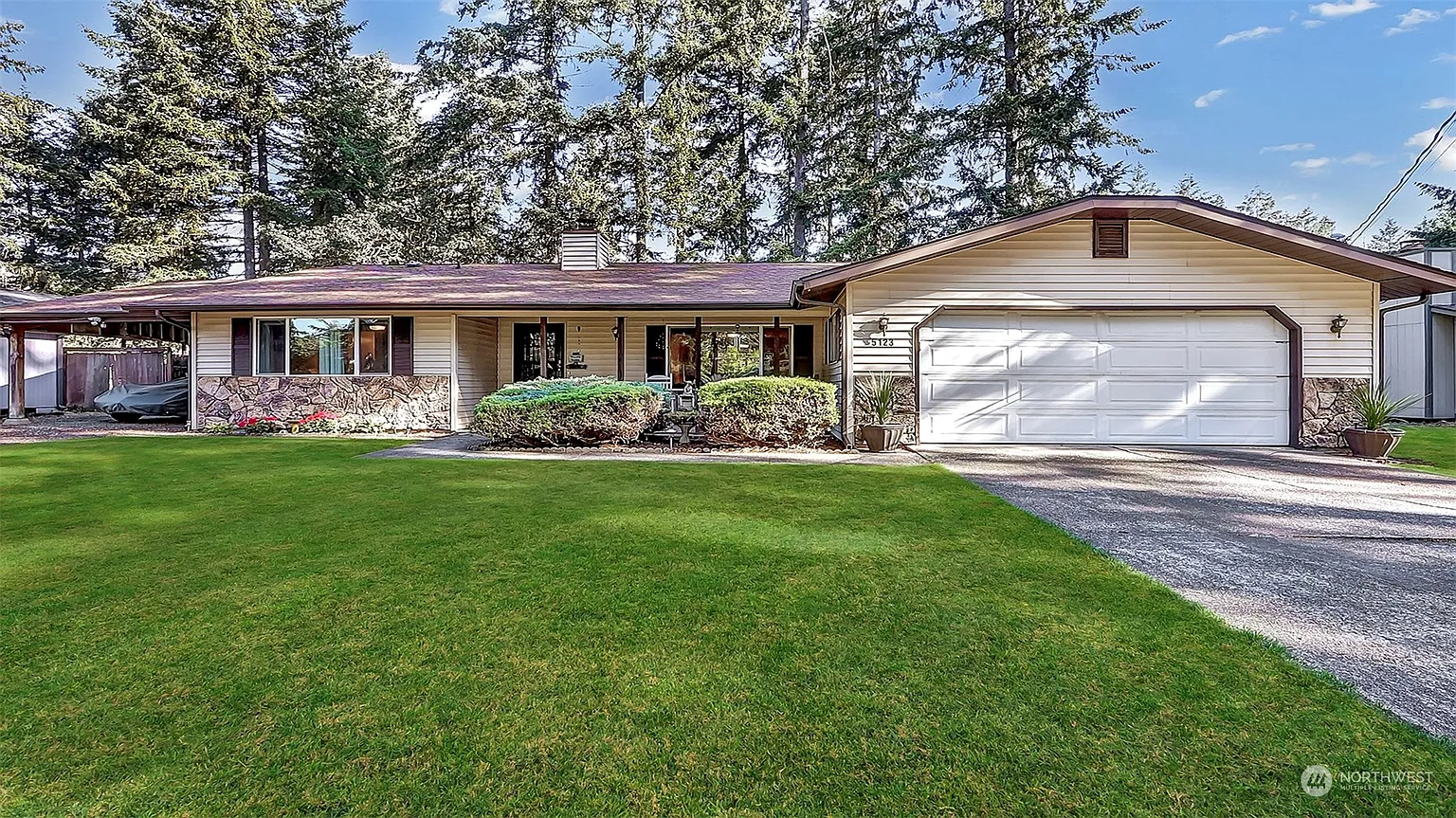 5123 236th Street E photo 1