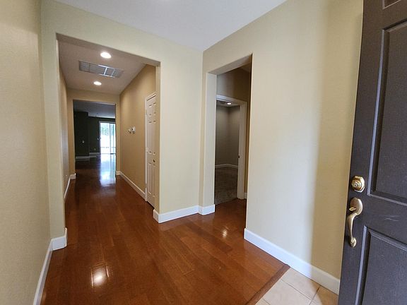 3rd image of 6014 Ventura Way